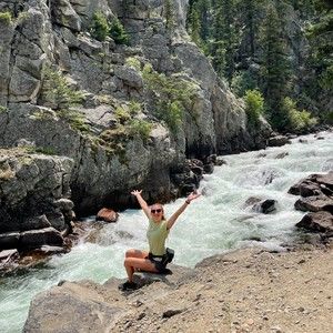 Meet your Posher, Cora